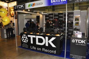 Стенд TDK